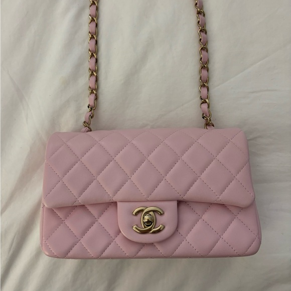CHANEL π€ 24S Light Pink Lambskin Mini Classic Flap Bag - Picture 7 of 16